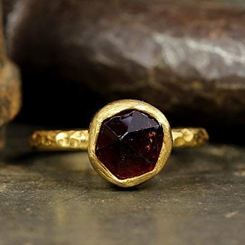 Amazon Com Natural Raw Garnet Stacking Ring Handcrafted Hammered 24k Yellow Gold Vermeil 925 Solid Sterling Silver Stackable Rough Gemstone Ring Handmade