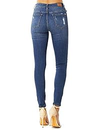 Bonito en encaje. Denim de encaje de crochet y destrucción con parches.
