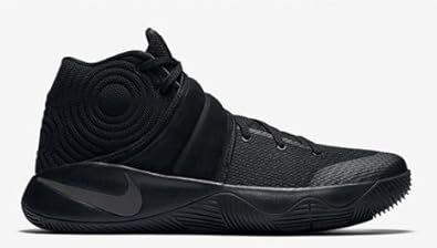 kyrie low triple black