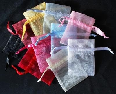 1 x White Organza Gift Bag Medium 7" x 9"