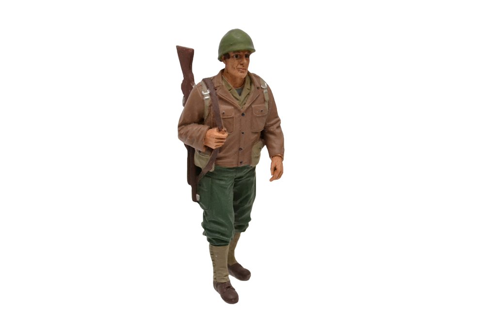 American Diorama – 77410 – Figurine – WWII USA SOLDIER 1 Riffle – Scale 1/18 – Brown/Beige