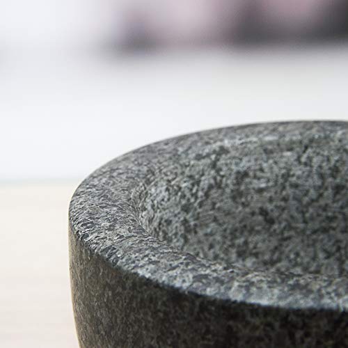 Evelyne GMT-10339 Polished Heavy Granite Mortar And Pestle Set Guacamole Bowl - Molcajete Stone Grinder With Anti-Scratch Pad - 2 Cups Capacity