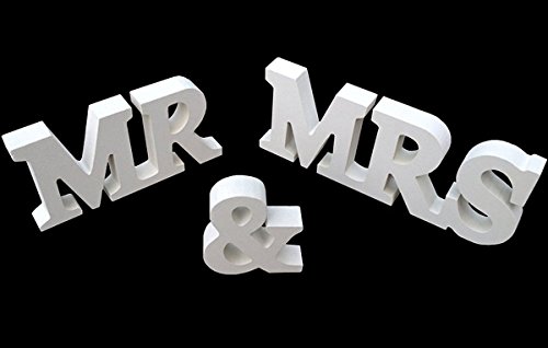 Yonger MR MRS Signs White Wooden Wedding Present for Party Table Top Dinner Decoration, Display Stand Figures