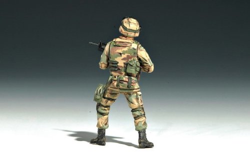 Trumpeter US 101st Airborne Division Crew Figure Set, Scale 1/35, 4-Pack