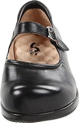 SoftWalk Women's Flats, Black Soft Leather, 8.5