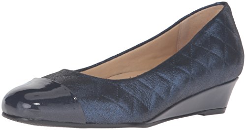 Trotters Women's Langley Dress Pump Metallic Size