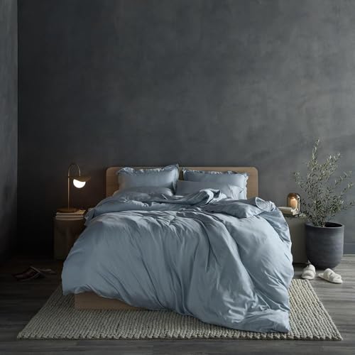 Hush Iced Sheet and Pillowcase Set | Queen | Includes One Fitted Sheet, One Top Sheet and Two Standard Pillowcases | Soft & Hypoallergic | 100% Organic Viscose Bamboo | Light Blue