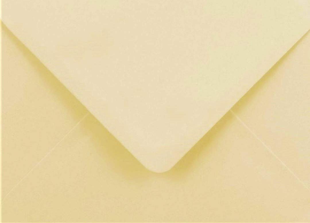 5" x 7" Cream/Ivory Envelopes 133mm x 184mm Pack of 25 by Cranberry
