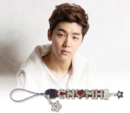 Amazon Cnblue Cn Blue カンミンヒョク Kangminhyuk イニシャルストラップ 携帯 Iphone スマホ スマートフォン 星 アニメ 萌えグッズ 通販
