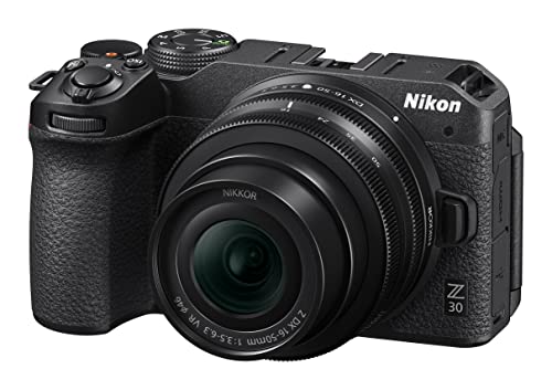 Nikon Z 30 Kit DX 16-50 mm 1:3.5-6.3 VR (20,9 MP, 11 Bilder pro Sekunde, Hybrid-AF mit Fokus-Assistent, ISO 100-51.200, 4K UHD Video mit bis zu 125 Minuten Läng