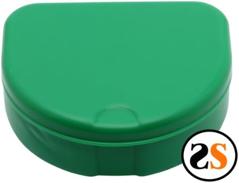 Invisalign retainer storage case -Green