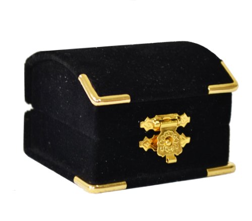 Treasure chest style velvet ring box
