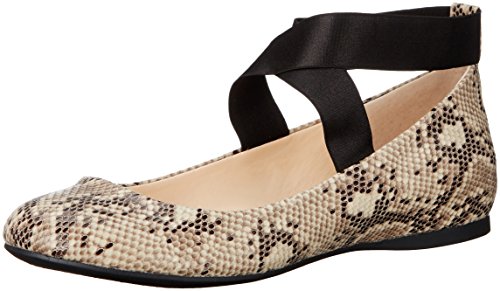 Jessica Simpson Women's Mandayss Ballet Flat, Black/White, 8.5 M US