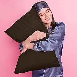 Utopia Bedding Waterproof Pillow Protector Zippered