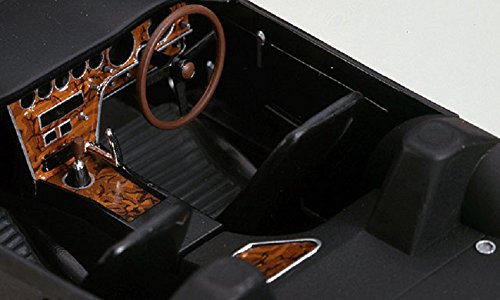 1/24 Toyota 2000GT (Model Car)