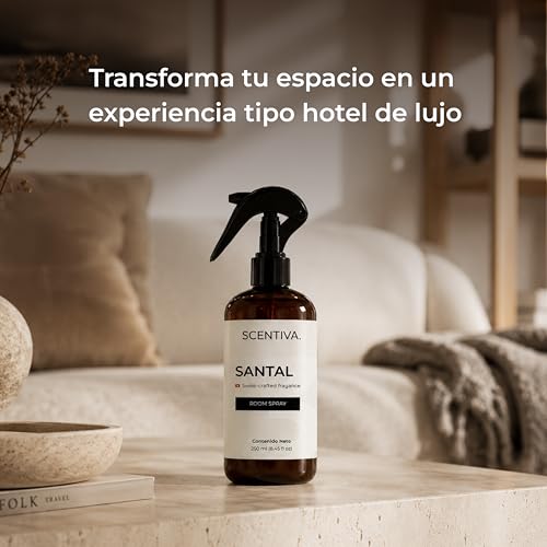 SCENTIVA Room Spray Santal 250 ml | Aromatizante Premium para Hogar y Telas | Fragancia Suiza Amaderada con Almizcle y Ámbar | Spray Ambiental para Sala, Recámara, Baño y Oficina (Santal)