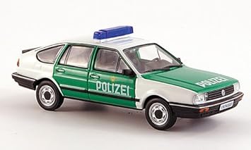 Vw Passat B2 Fliessheck Polizei 1985 Model Car Ready Made Whitebox 1 43 Model Amazon De Spielzeug
