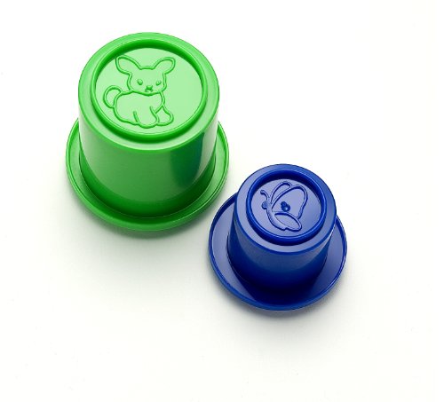 MEASURE UP! Cups by Discovery Toys