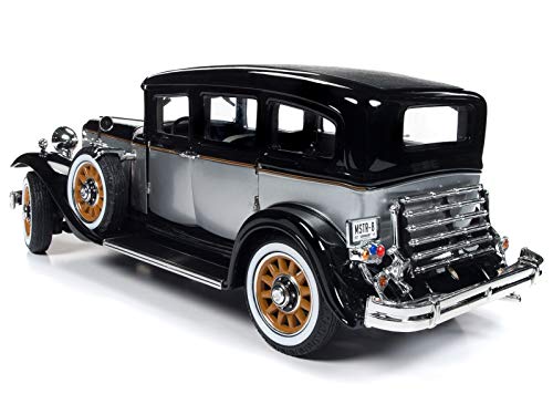 1931 Peerless Master 8 Sedan Black and Silver Limited Edition to 1,500 Pieces Worldwide 1/18 Diecast Model Car by Autoworld AW252 - Thumbnail 6