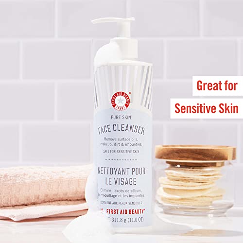 First Aid Beauty Pure Skin Face Cleanser, Sensitive Skin Cream Cleanser