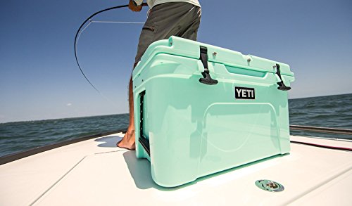 YETI Tundra 45 Cooler - Image 6