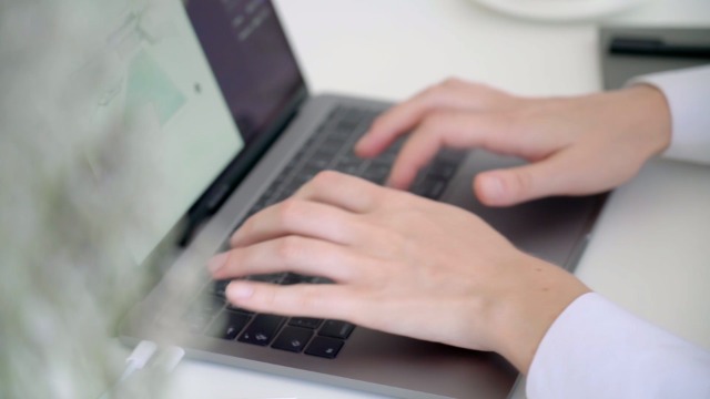 6 nonda+Adapter+Thunderbolt+MacBook+Surface