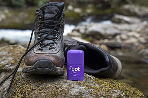 BODY GLIDE FOOT GLIDE ANTI BLISTER BALM | BLISTER PREVENTION FOR HEELS, SHOES, CLEATS, BOOTS, SOCKS, AND SANDALS | USE ON TOES, HEEL, ANKLE, ARCH, SOLE AND BALL OF FOOT | 0.8OZ