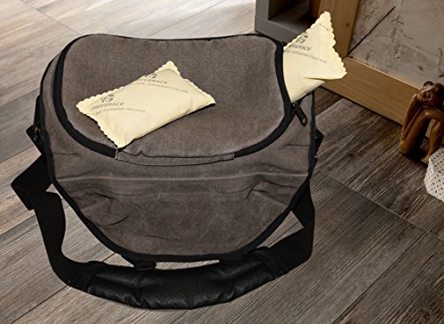 3 Freegrace+Coconut+Activated+Charcoal+Purifying