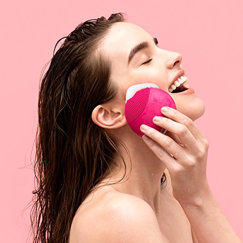 FOREO LUNA mini Silicone Face Brush with Facial Cleansing for All Skin Types
