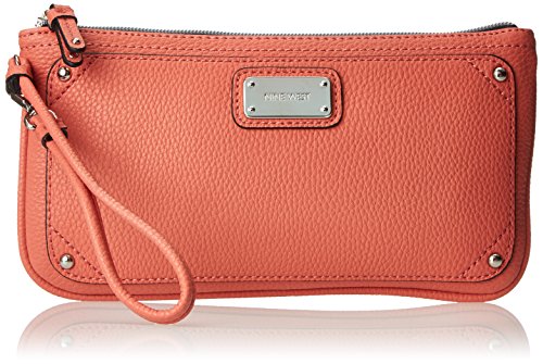 Nine West Table Treasures Wristlet