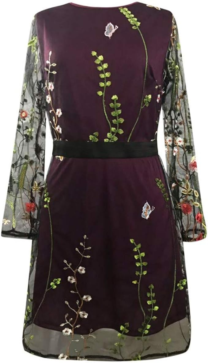 Kleid Mit Blumen Und Spitze Kleid Mit Blumen Und Spitze