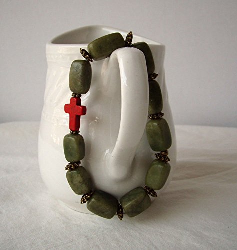 Red Cross Green Serpentine Stone Stretch Bracelet
