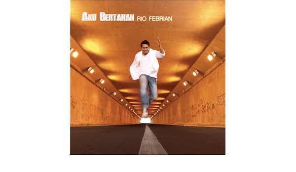 Aku Bertahan Album Version By Rio Febrian On Amazon Music Amazon Com