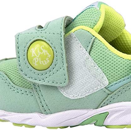green baby shoes