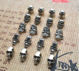 20pcs GITD Skeleton Skull Beads, Knife/ Flashlight /Paracord Bracelet Accessories