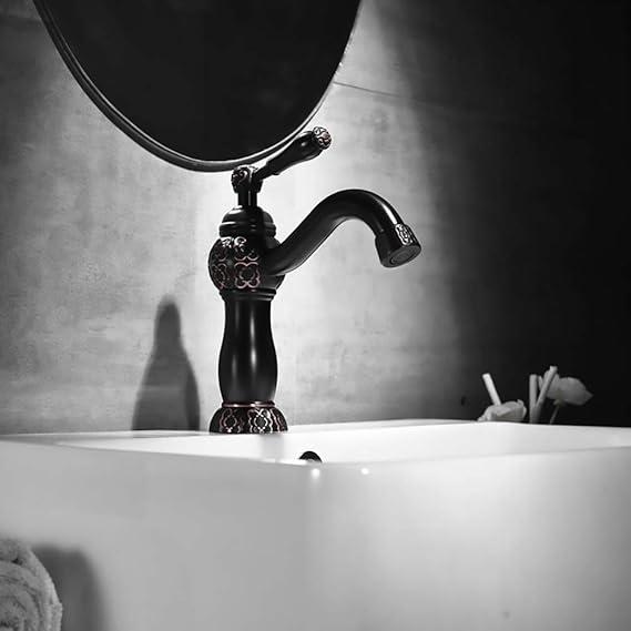 Grifo para lavabo de agua fría y caliente de cobre con diseño antiguo