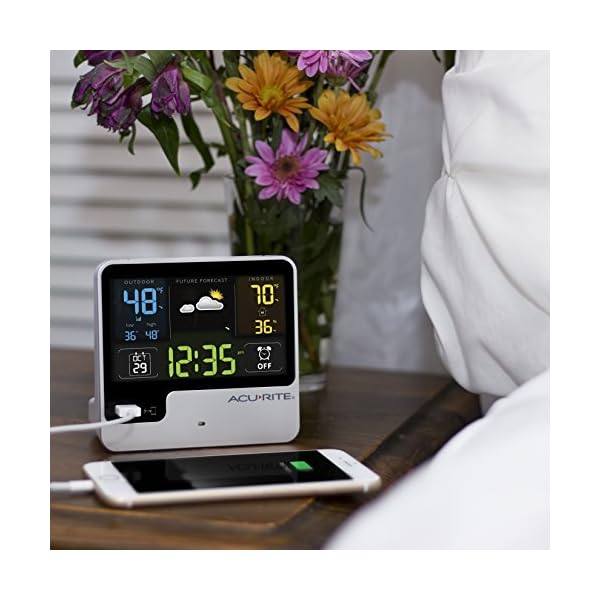 AcuRite 01129M Alarm Clock with USB Charger & Weather Station Bry