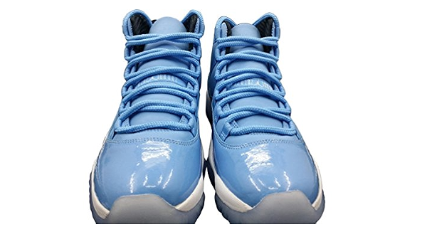 Amazon.com: Nike Air Jordan 11 Retro Pantone Funda de piel zapatillas :  Ropa, Zapatos y Joyería