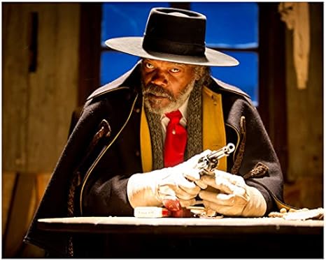 Amazon Com The Hateful Eight Samuel L Jackson As Major Marquis Warren 8 X 10 Inch Photo Entertainment Collectibles