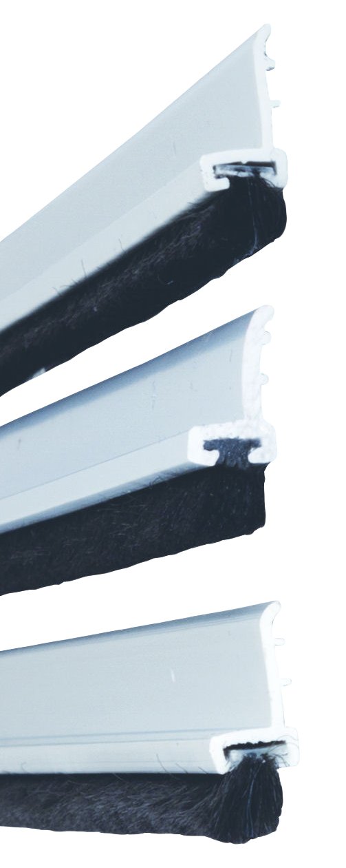 STORMGUARD 01SR0262057W Slikseal Brush Around The Door Draught Seal - White