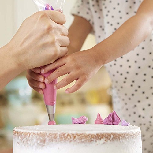 Wilton Assorted Size Disposable Decorating Piping Bags with Icing Bag