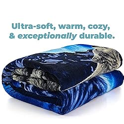 Dawhud Direct II Howling Wolf Fleece Blanket for