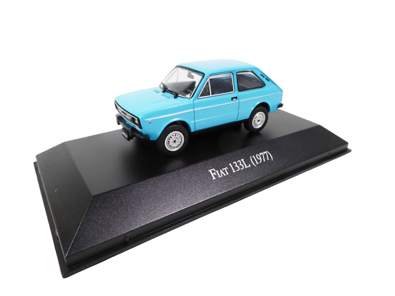 OPO 10 - Car FIAT 133L 1977 - Salvat 1/43 - AR64