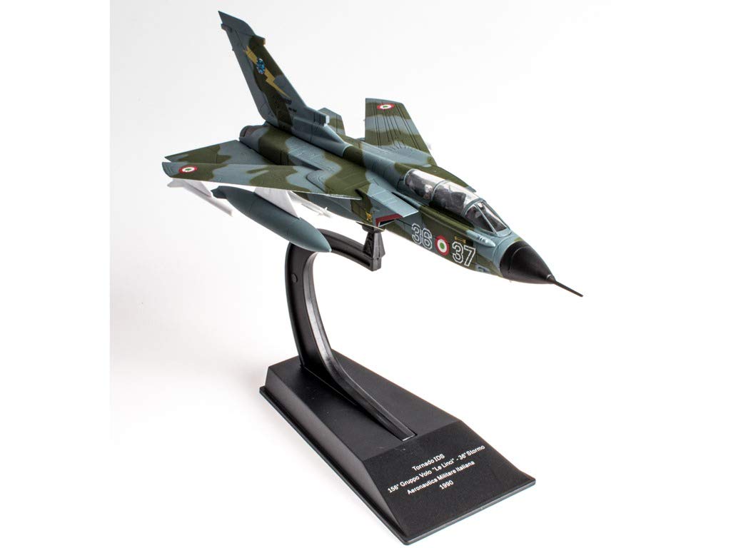 OPO 10 - Military Fighter Aircraft 1/100 TORNADO IDS Militare Italiana 1990 - CP03