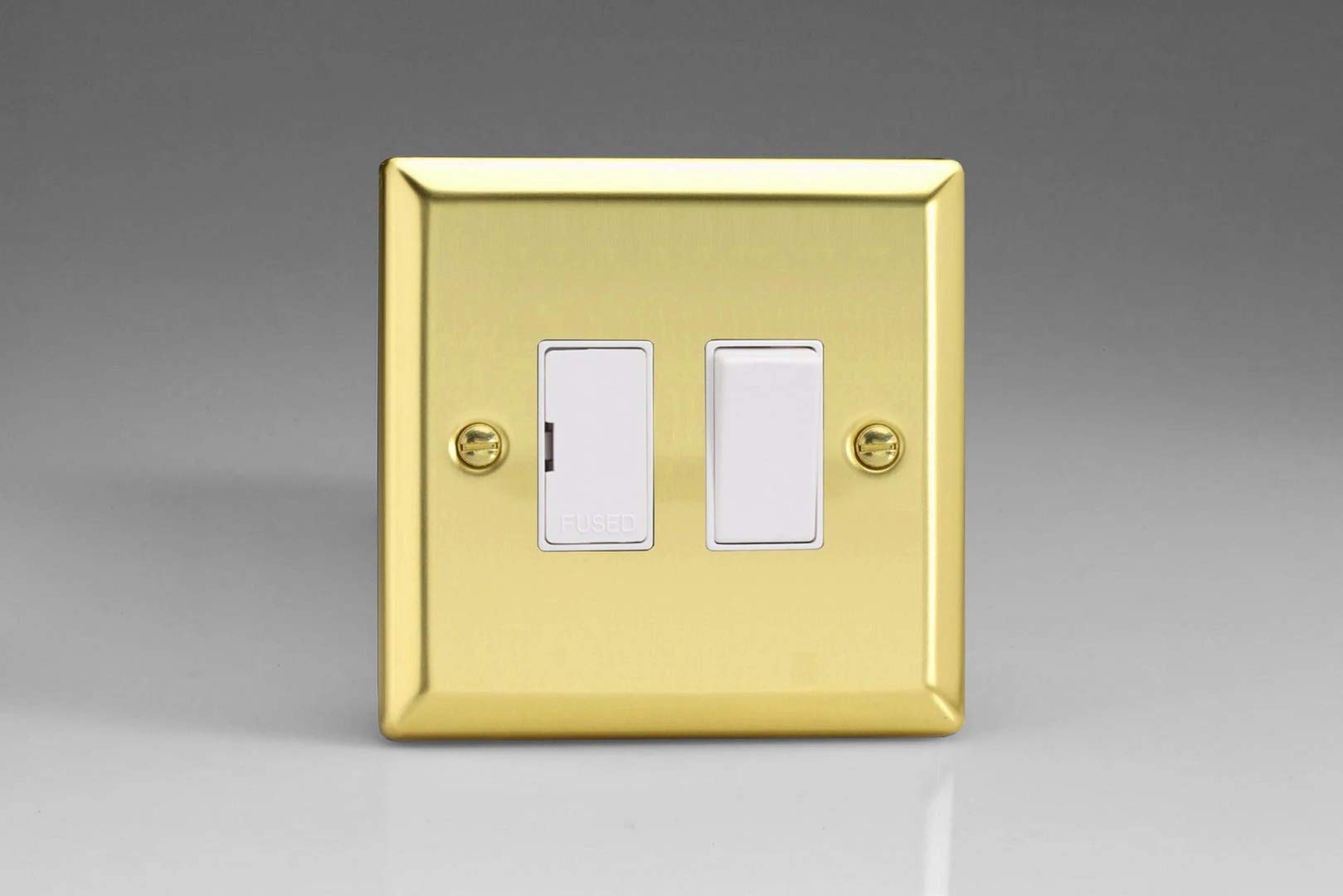 SOCKET 1G SW FUSED SPUR