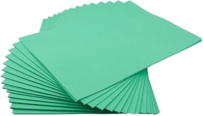 House of Card & Paper A4 Green Coloured Card 220gsm Pack of 100 Sheets