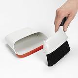 OXO Good Grips Compact Dustpan & Brush Set view 5