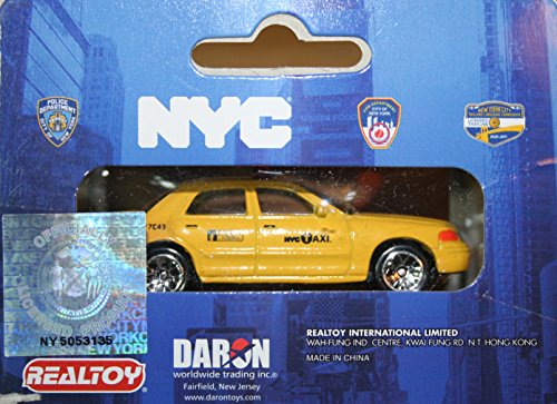 NYC New York City Taxi Cab Ford Crown Victoria 1:64 Scale Diecast