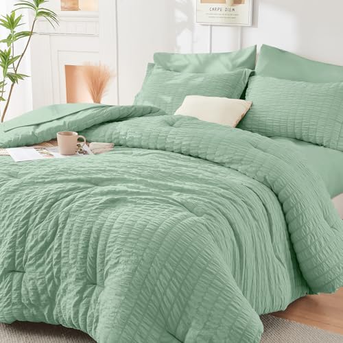 HYMOKEGE Sage Green King Comforter Set