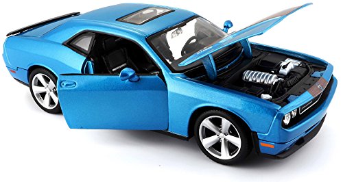 Maisto 1:24 Scale 2008 Dodge Challenger SRT8 Diecast Vehicle (COLORS VARY)